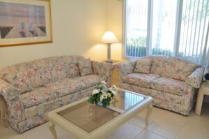 Formal lounge